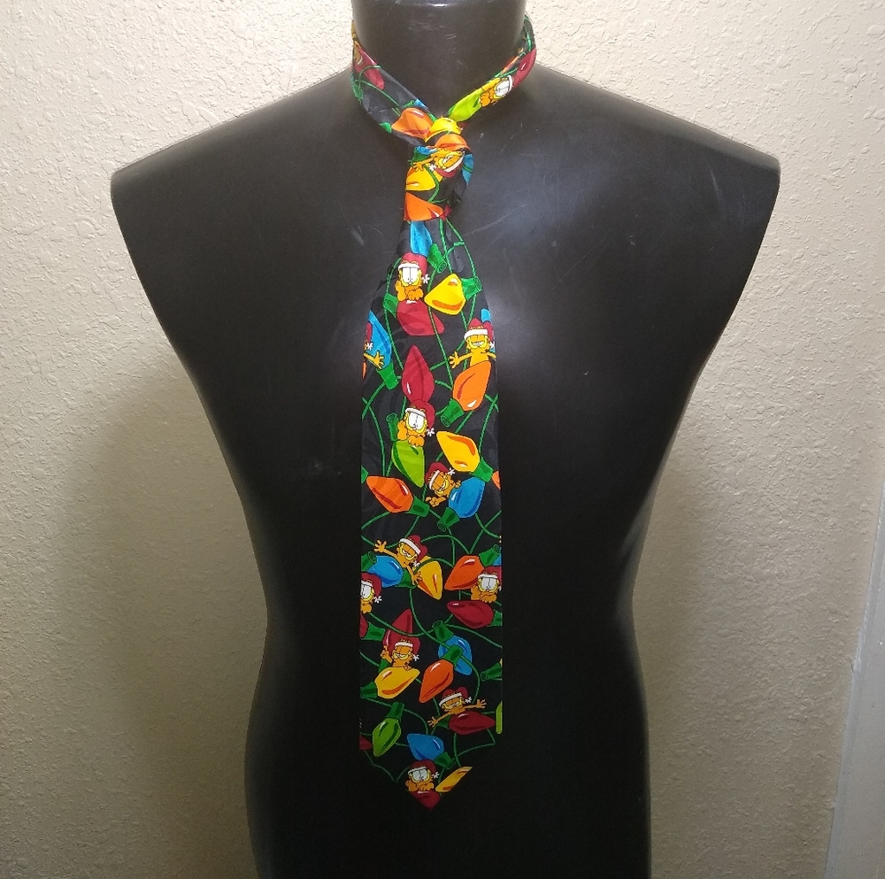 Vintage Garfield Christmas Tie
